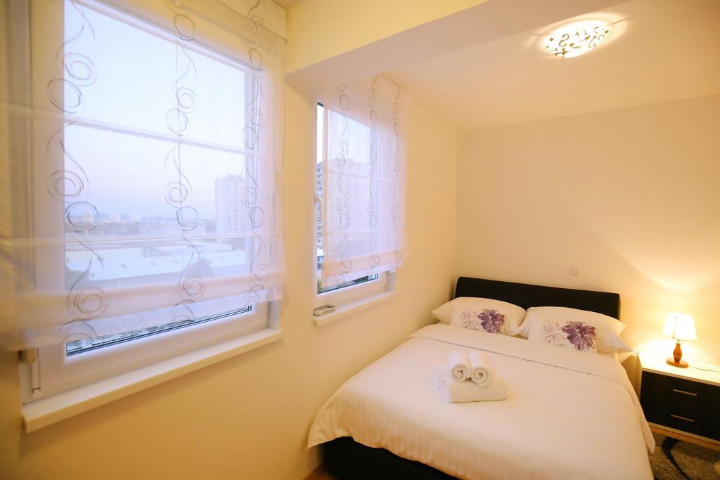 Marty Apartment